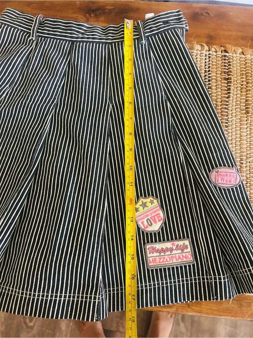 Mezzo Piano vintage black and white pinstriped pleated mini skirt - Picture 11 of 13